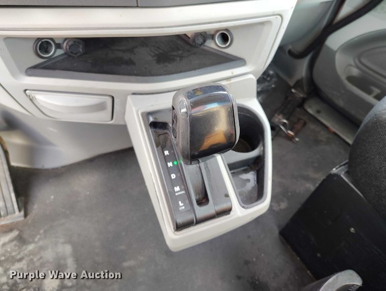 image for item DT0871 2018 Peterbilt 579 semi truck