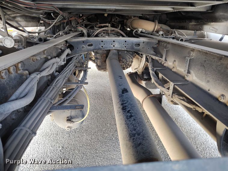 image for item DT0872 2016 Freightliner Cascadia 125 semi truck