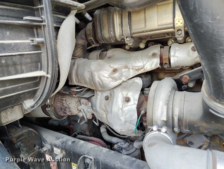 image for item DT0872 2016 Freightliner Cascadia 125 semi truck