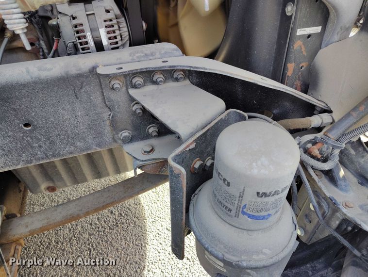 image for item DT0872 2016 Freightliner Cascadia 125 semi truck