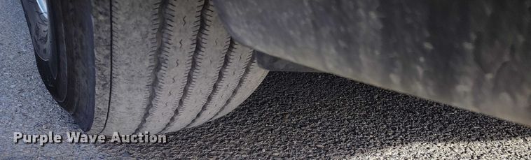 image for item DT0872 2016 Freightliner Cascadia 125 semi truck