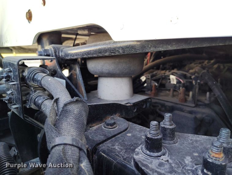 image for item DT0873 2018 Peterbilt 579 semi truck