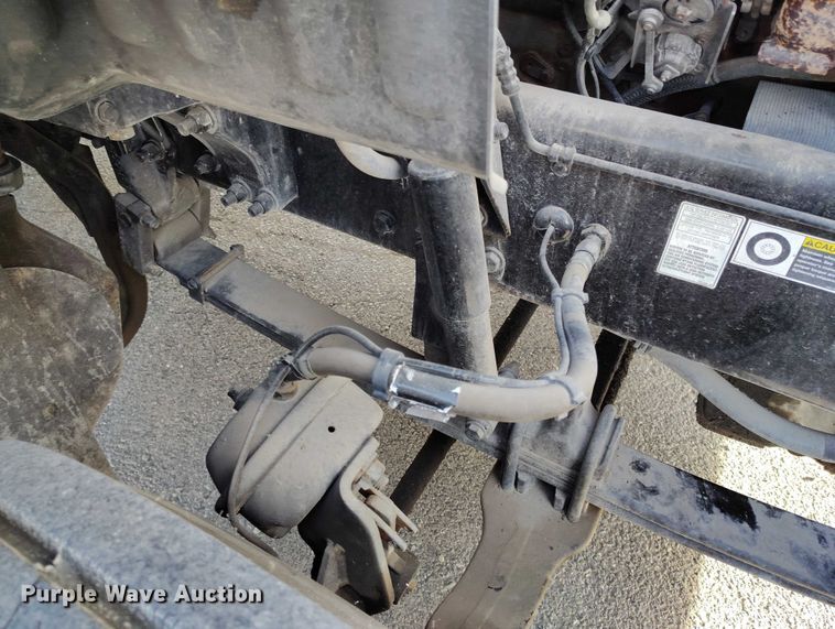 image for item DT0873 2018 Peterbilt 579 semi truck