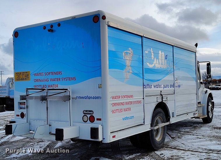 image for item DT0882 2017 Freightliner Business Class M2 delivery truck