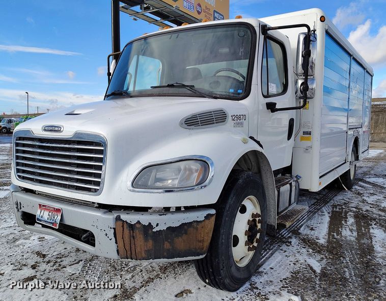 image for item DT0882 2017 Freightliner Business Class M2 delivery truck