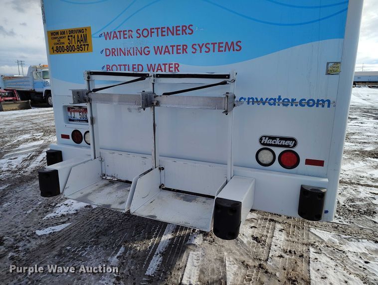 image for item DT0882 2017 Freightliner Business Class M2 delivery truck