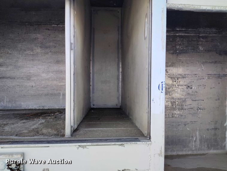 image for item DT0882 2017 Freightliner Business Class M2 delivery truck