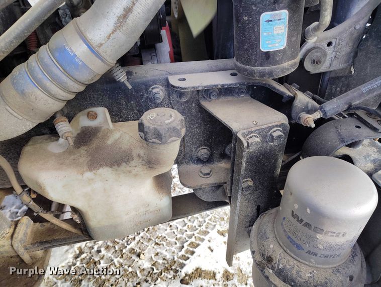 image for item DT0882 2017 Freightliner Business Class M2 delivery truck