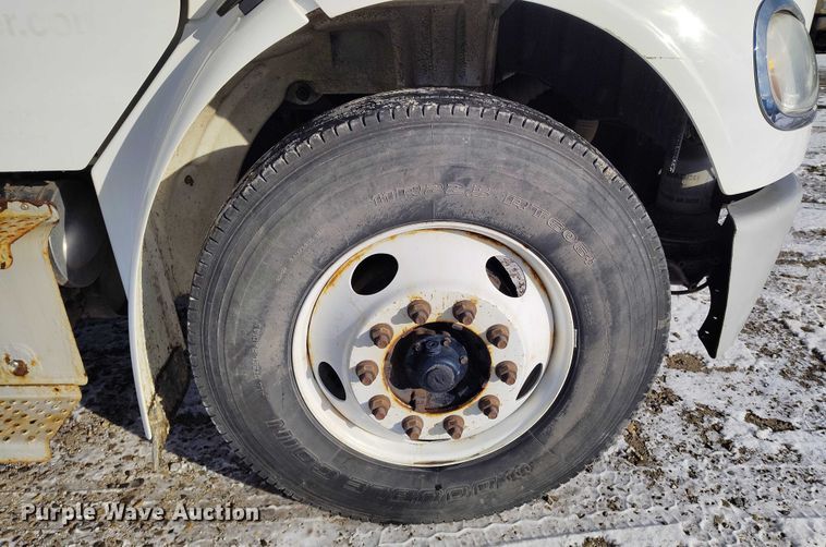 image for item DT0882 2017 Freightliner Business Class M2 delivery truck