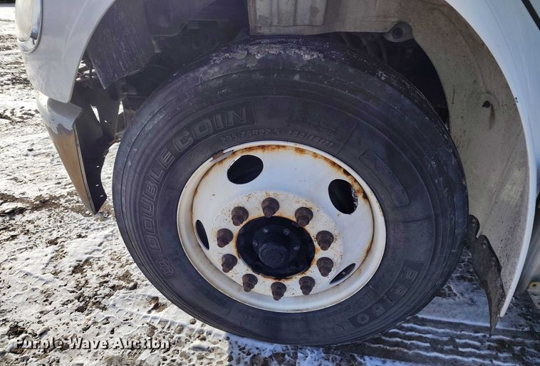 image for item DT0882 2017 Freightliner Business Class M2 delivery truck