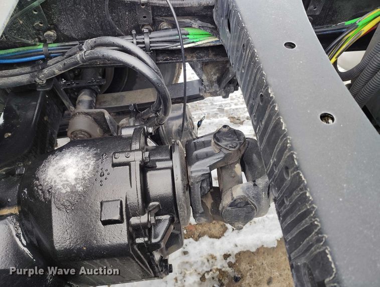 image for item DT0884 2016 Freightliner Cascadia 113 semi truck