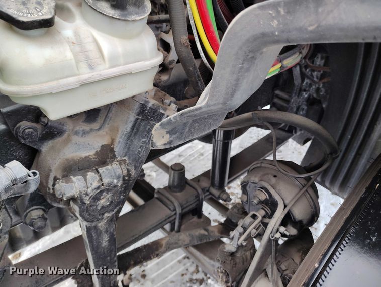 image for item DT0884 2016 Freightliner Cascadia 113 semi truck