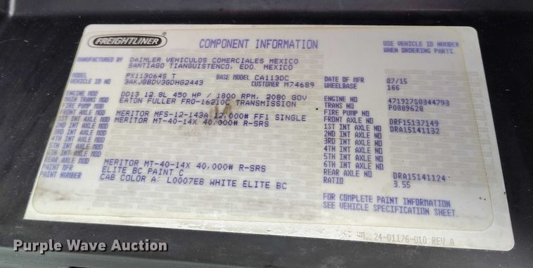 image for item DT0884 2016 Freightliner Cascadia 113 semi truck