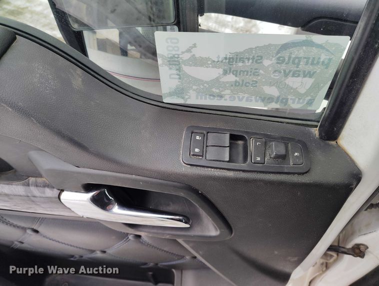 image for item DT0889 2020 Kenworth W990 semi truck