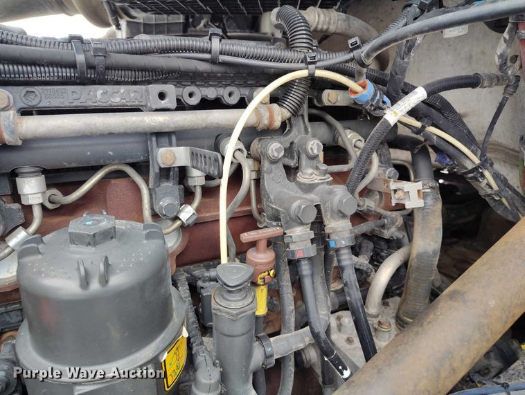 image for item DT0889 2020 Kenworth W990 semi truck