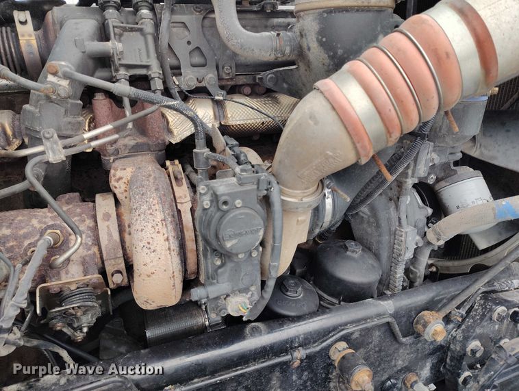 image for item DT0889 2020 Kenworth W990 semi truck