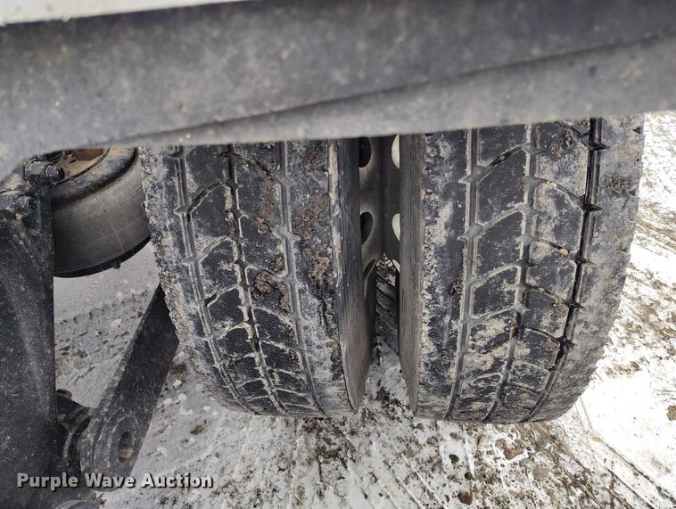 image for item DT0889 2020 Kenworth W990 semi truck