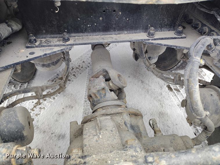 image for item DT0890 2020 Kenworth W990 semi truck