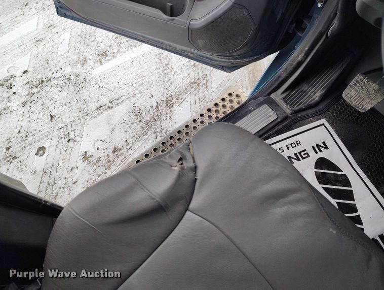 image for item DT0890 2020 Kenworth W990 semi truck