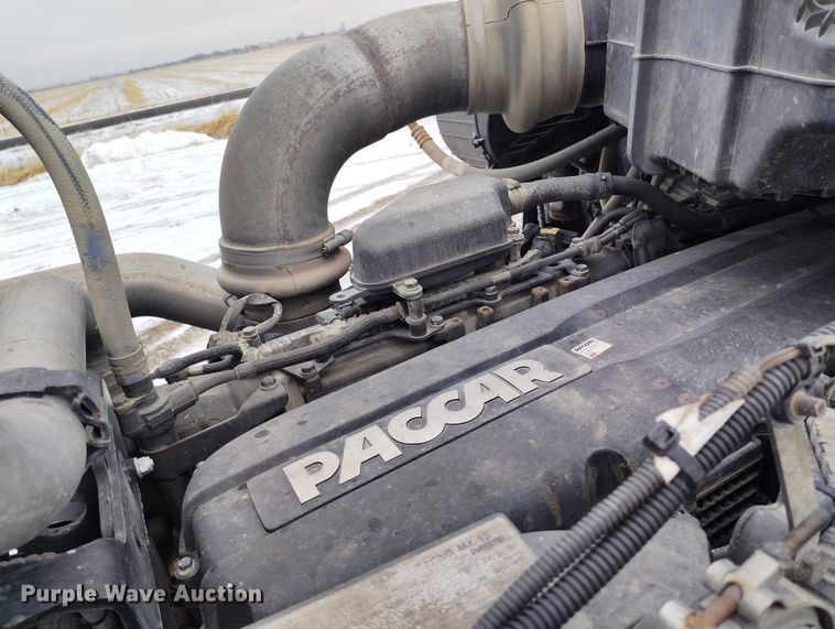 image for item DT0890 2020 Kenworth W990 semi truck