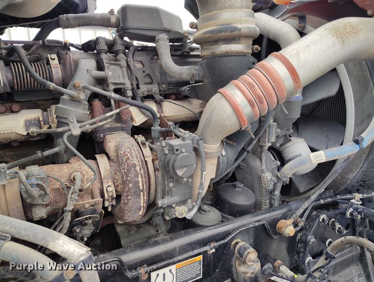 image for item DT0890 2020 Kenworth W990 semi truck