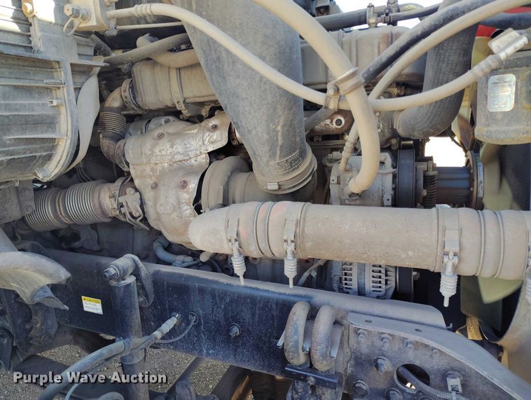 image for item DT0894 2018 Freightliner Cascadia 125 semi truck