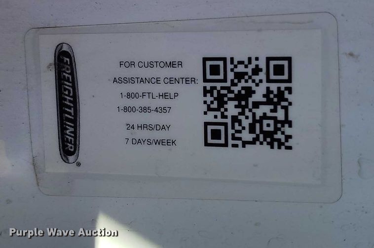 image for item DT0894 2018 Freightliner Cascadia 125 semi truck