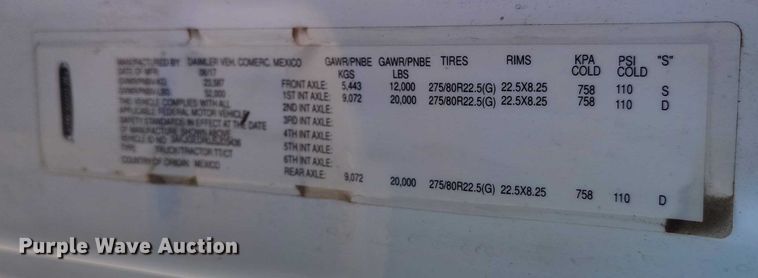 image for item DT0894 2018 Freightliner Cascadia 125 semi truck