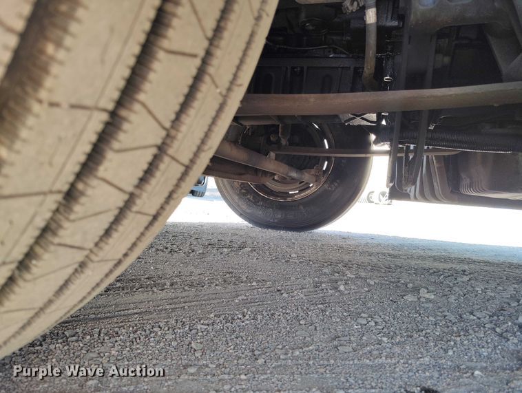 image for item DT0895 2020 Freightliner Cascadia 126 semi truck