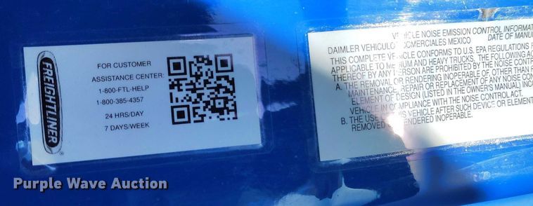 image for item DT0895 2020 Freightliner Cascadia 126 semi truck