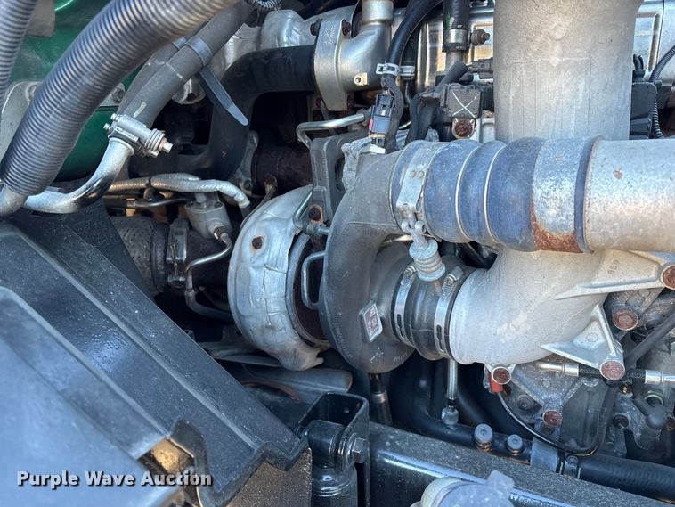 image for item DU0364 2020 International LT625 semi truck