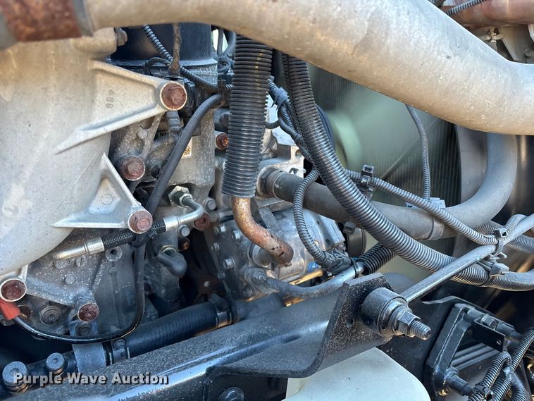 image for item DU0364 2020 International LT625 semi truck