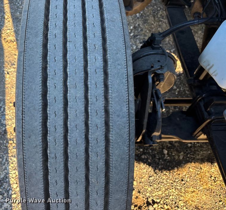 image for item DU0364 2020 International LT625 semi truck