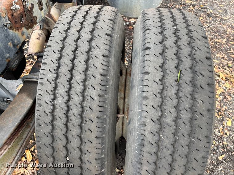 image for item DU0382 2003 UD 1400  truck cab and chassis