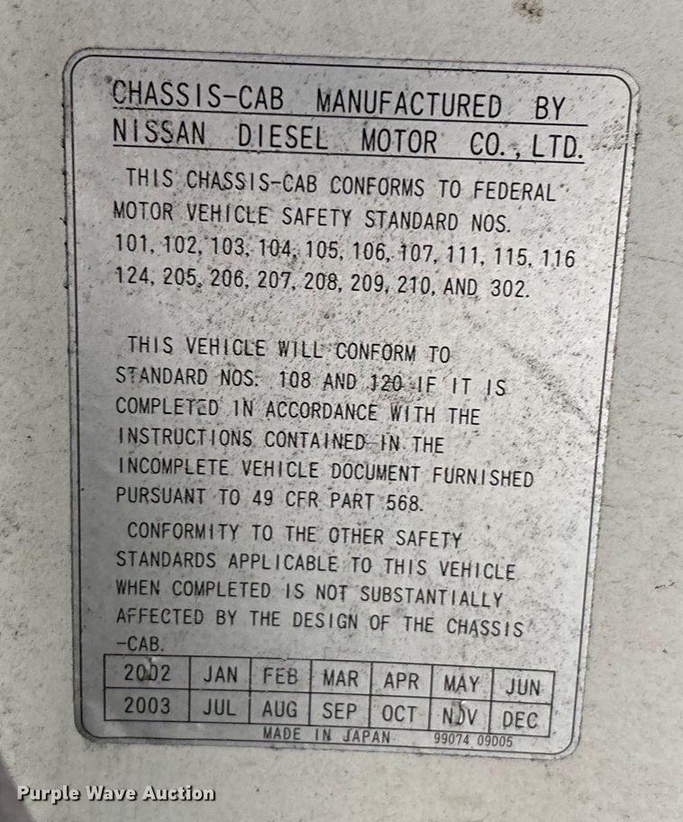 image for item DU0382 2003 UD 1400  truck cab and chassis