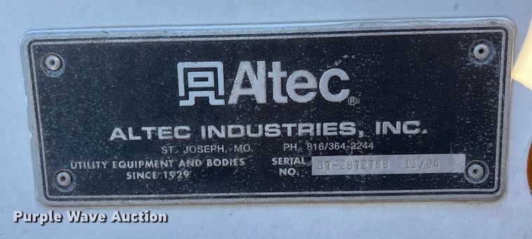 image for item DU6969 2004 International MA035 bucket truck