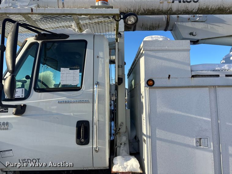 image for item DU6969 2004 International MA035 bucket truck