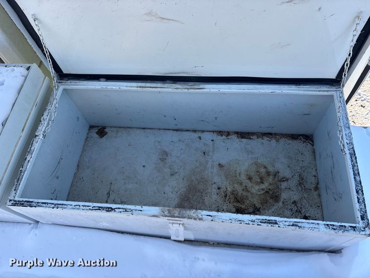 image for item DU6969 2004 International MA035 bucket truck