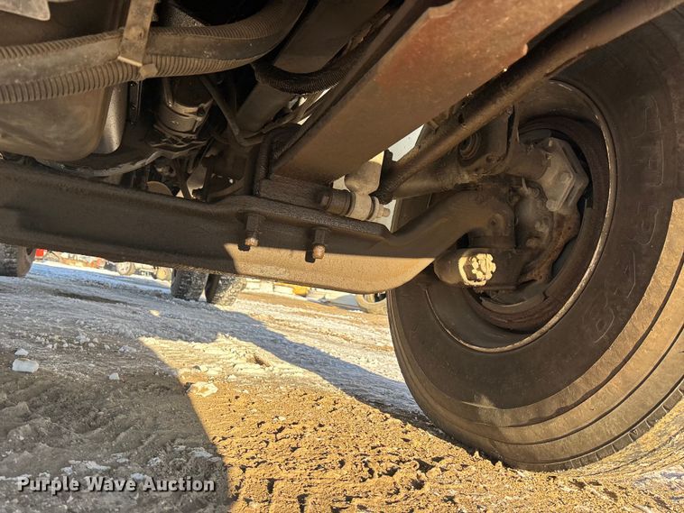 image for item DU6969 2004 International MA035 bucket truck