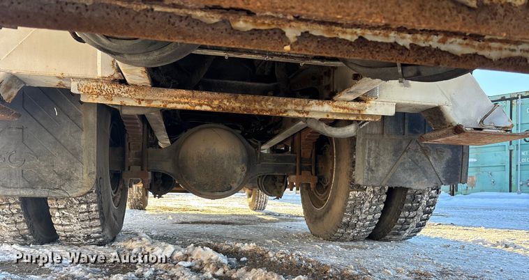 image for item DU6969 2004 International MA035 bucket truck