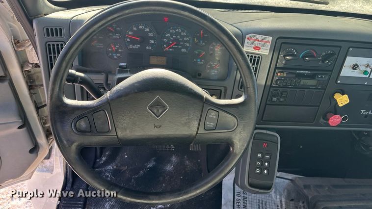 image for item DU6969 2004 International MA035 bucket truck