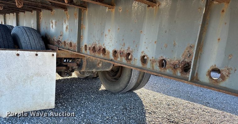 image for item DW7367 1995 Transcraft TL2000 S2 flatbed trailer