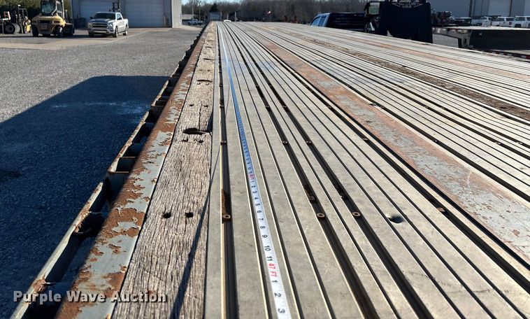 image for item DW7367 1995 Transcraft TL2000 S2 flatbed trailer