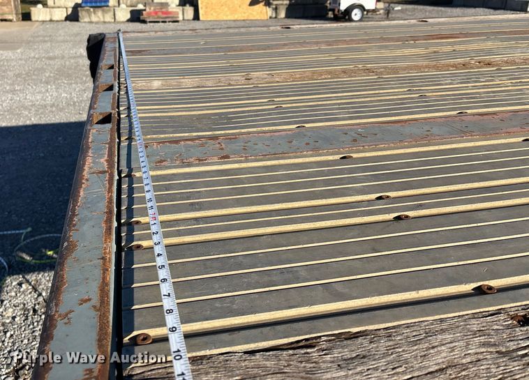 image for item DW7367 1995 Transcraft TL2000 S2 flatbed trailer