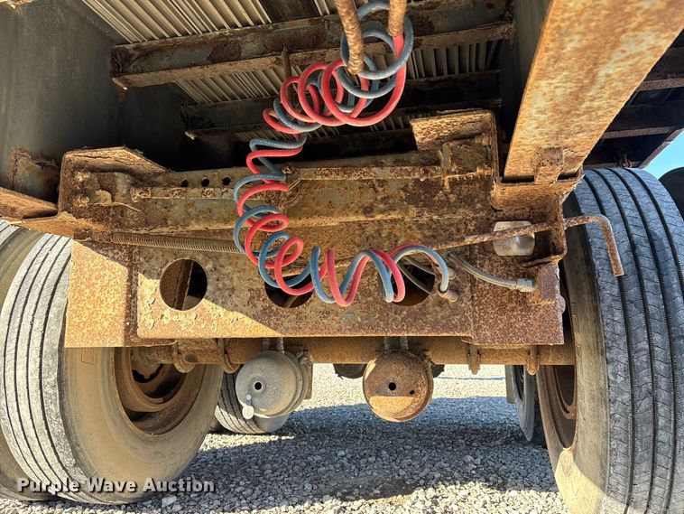 image for item DW7367 1995 Transcraft TL2000 S2 flatbed trailer