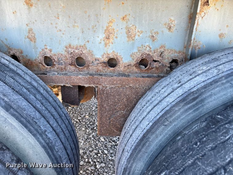 image for item DW7367 1995 Transcraft TL2000 S2 flatbed trailer