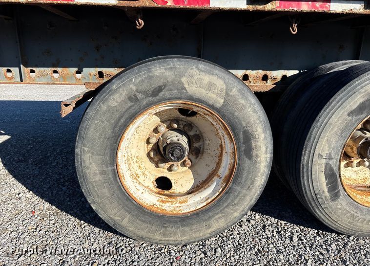 image for item DW7367 1995 Transcraft TL2000 S2 flatbed trailer