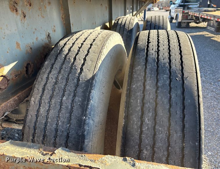 image for item DW7367 1995 Transcraft TL2000 S2 flatbed trailer