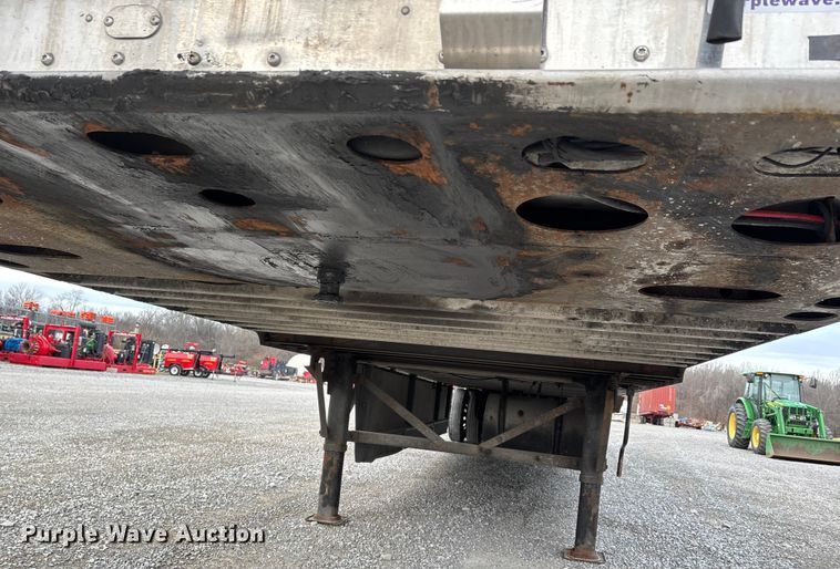 image for item DW7442 2013 Wabash refrigerated van trailer