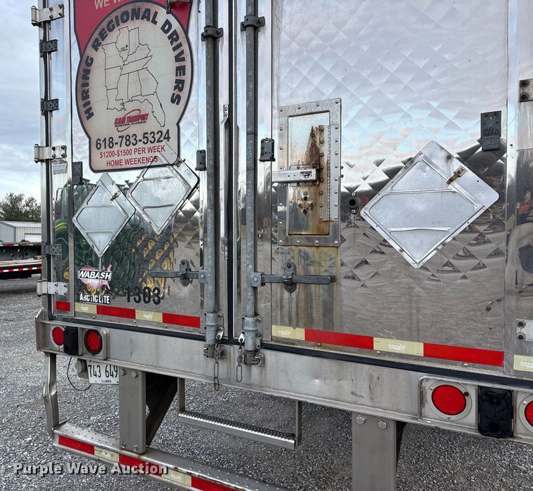 image for item DW7442 2013 Wabash refrigerated van trailer